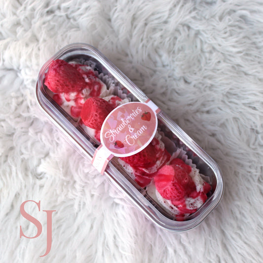 Strawberries & Cream Dessert Candle Wax