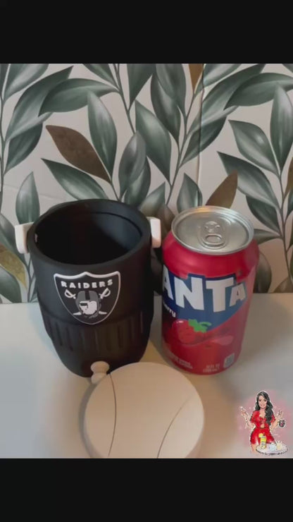 Raiders can holder